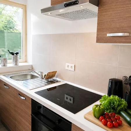 Apartament Rm-0 - Joli 2 Pieces Equipe Au Rdc A Pour 1-2 Pers